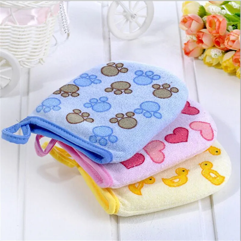 1PC Baby Kid Infant Cartoon Soft Bathing Bathroom Mitt Glove Foam Rub