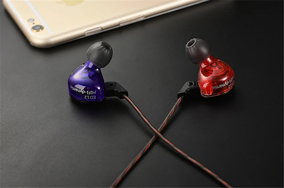 KZ_ED12_Sport_Headphones_Detachable_Cable_Custom_Style_Earphone_In _Ear_Audio_Monitors_Noise_Isolating_HiFi_Music_Sports_Earbuds_With_Microphone (19)