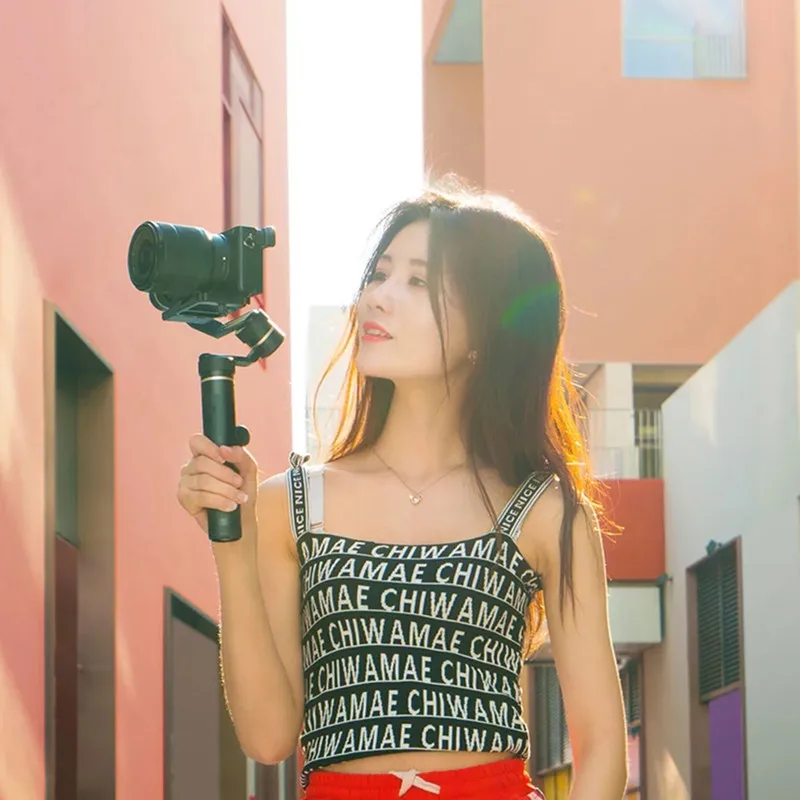 

FeiyuTech G6 Plus 3-Axis Handheld Gimbal Stabilizer for Mirrorless Camera, Pocket Camera, GoPro, Smartphone,Payload 800g
