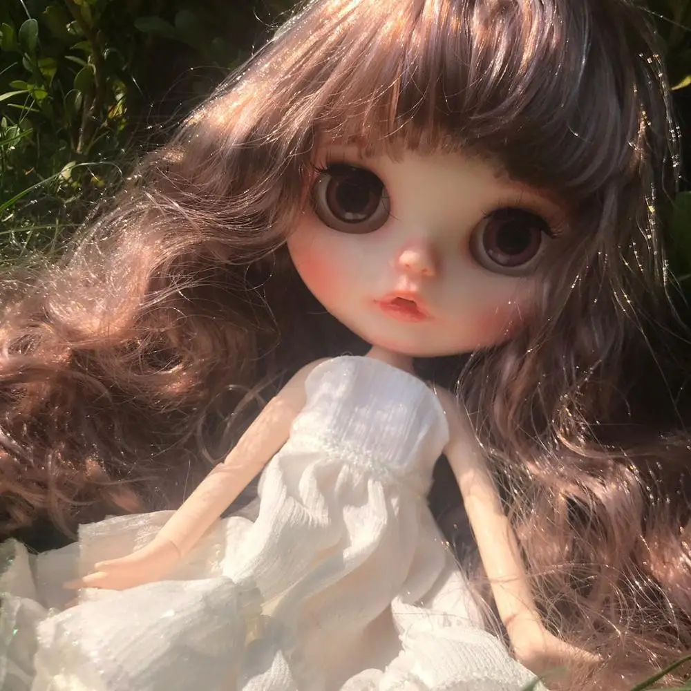 

Blythe19 joint doll changed make-up 03282 Excluding clothes.