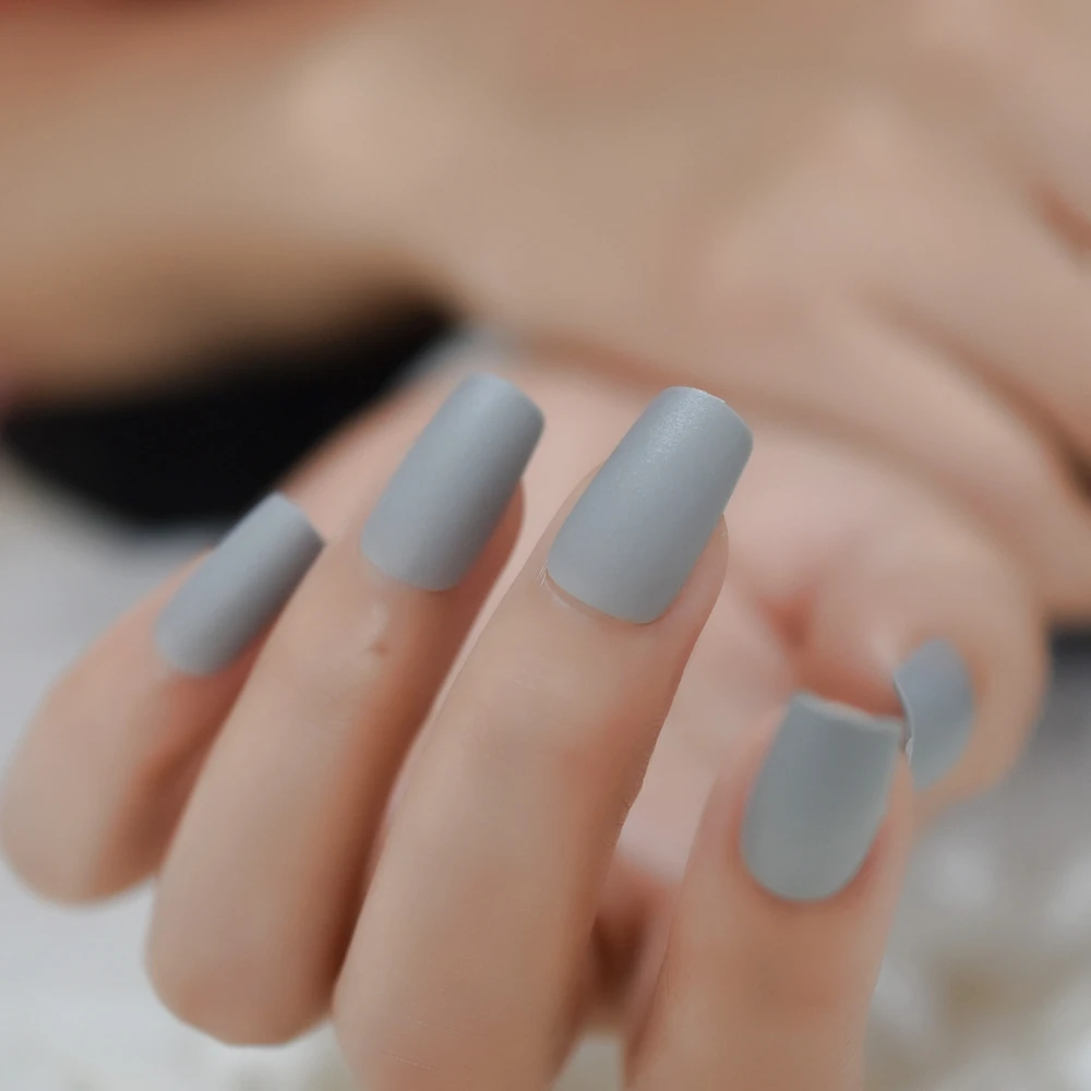 

Light Grey Acrylic Nails Full Matte Effect Nail Tips Square Medium Lady Fake Nails with Adhesive Tabs 24 pcs kit