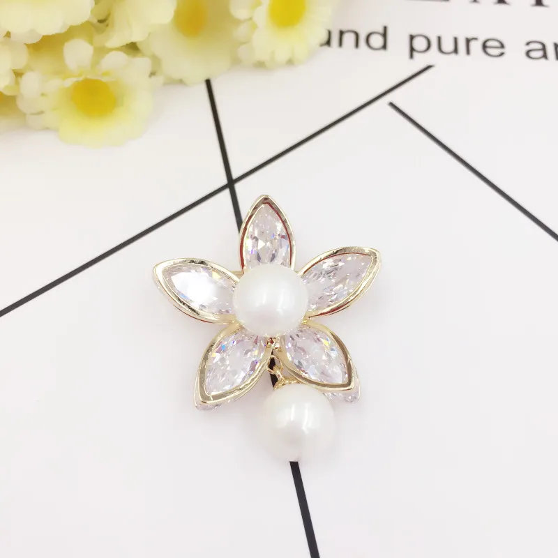 

Trendy Fashion Copper Corsage Dress Jewelry Zircon Flower Brooches Pins Women Simulated Pearl Brooch Wedding