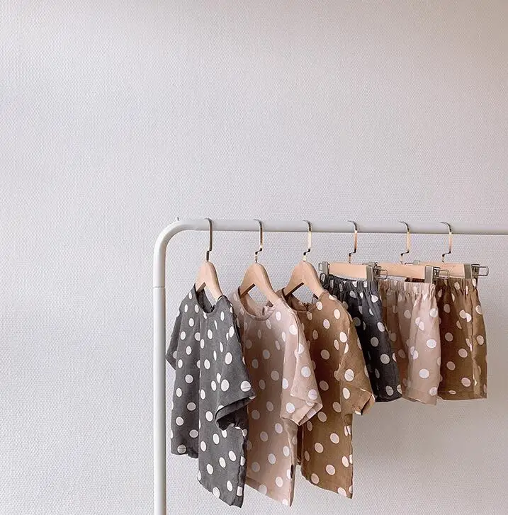 

2019 new girls boys 2 pcs dots set t-shirt+ shorts fashion summer cotton kids suit 1-6t HY537