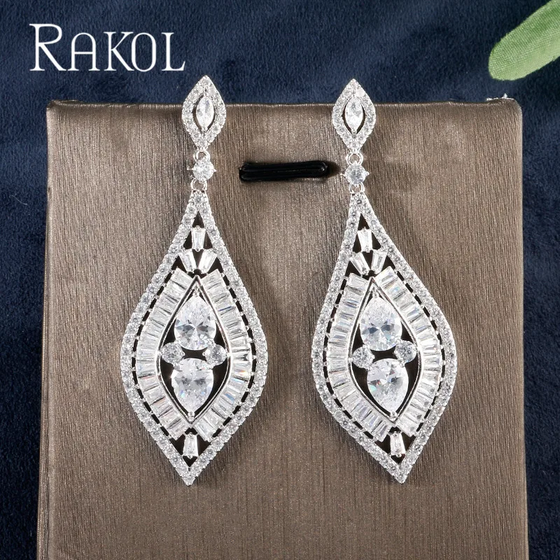 

RAKOL New Luxury Top AAA Cubic Zircon Leaves Shape Lovely White Color Wedding Drop Earrings For Women Jewelry RE522574