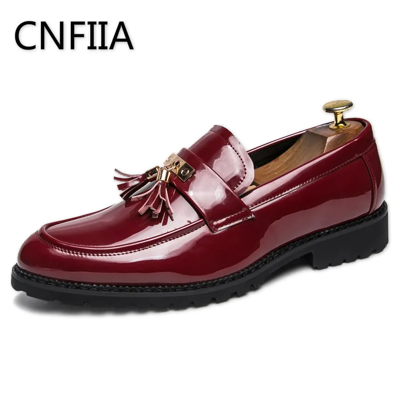 

CNFIIA Men Shoes Loafers Male 2018 New Red Designer Slip-On Shoes Man Luxury Fashion Driving Moccasins Casual Office Autumn