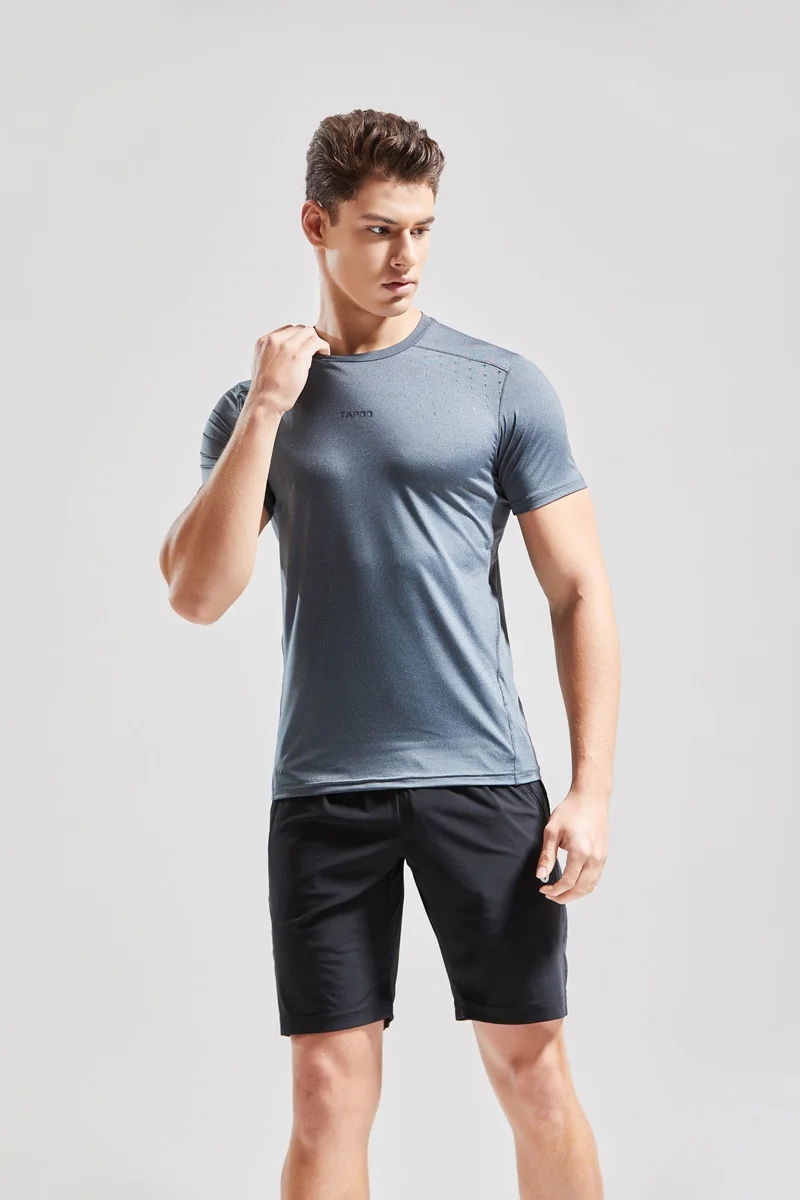 7B2A7495