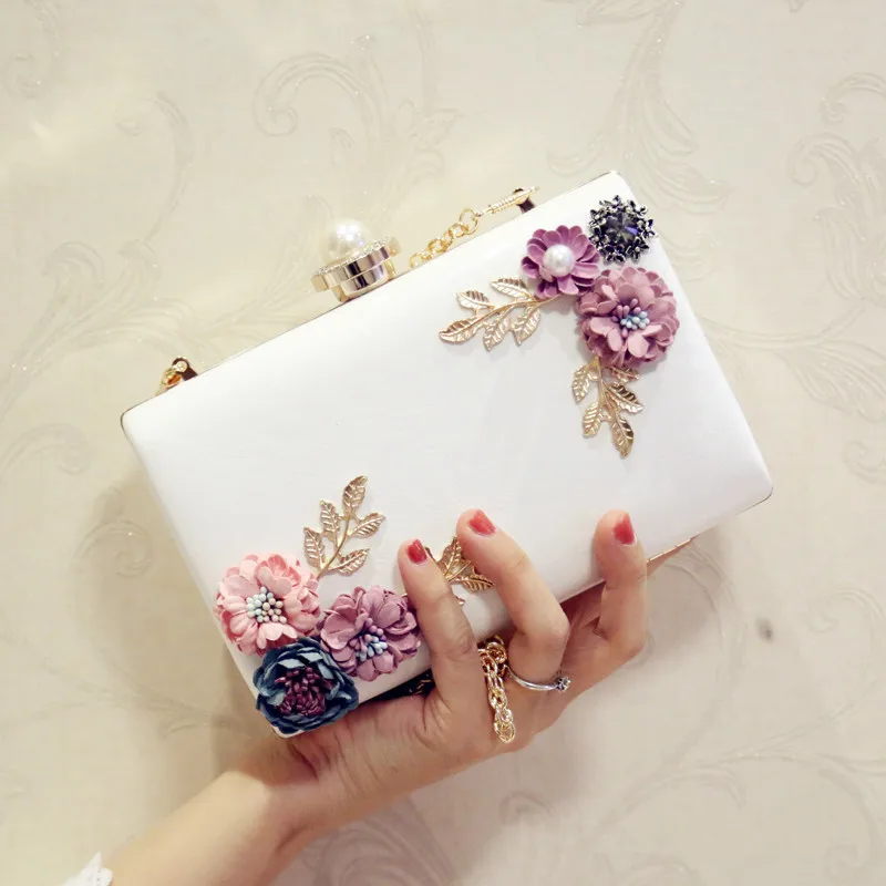 

2019 NEW Lady's Hand Bag Pearl Evening Bag Flower Dinner Bags Rose Party Handbag for Women