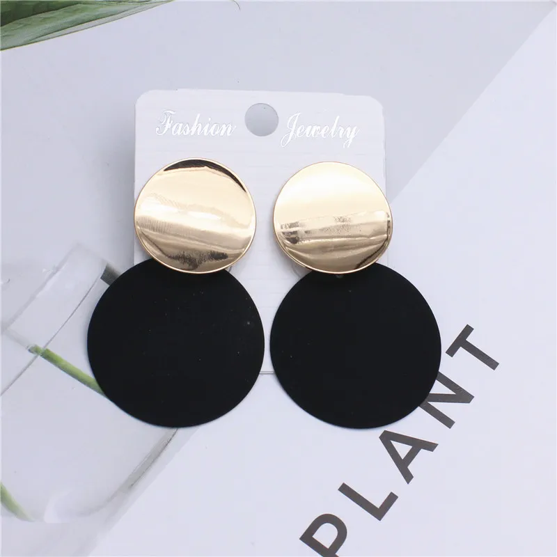 

2019 New Arrival unique three colors Stud Earrings Trendy Gold Color Round Metal Statement Earrings for Women Fashion Jewelry