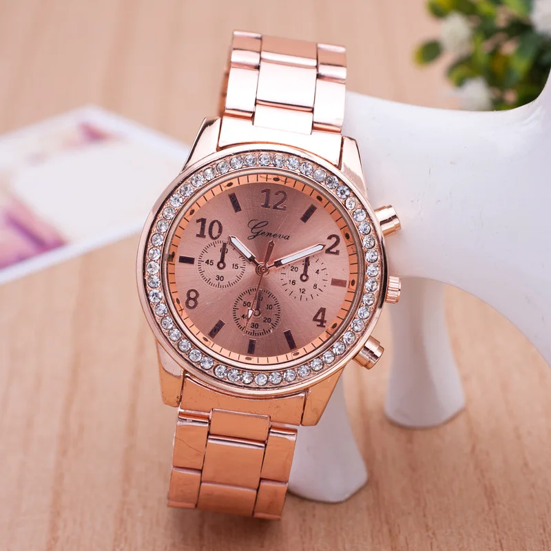 

Three-eye Diamond-set Steel Band Women Watch Alloy Quartz Watch for Women