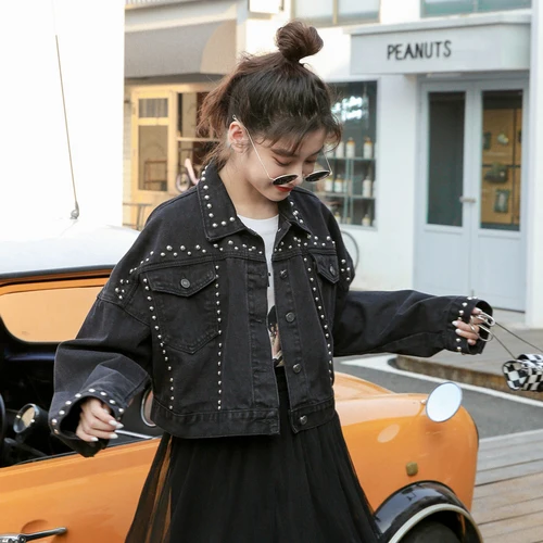 

Streetwear Jeans Jacket Women 2019 Autumn Harajuku Bomber Gothic Rivet Oversized Short Black Denim Jacket jaqueta feminina C227
