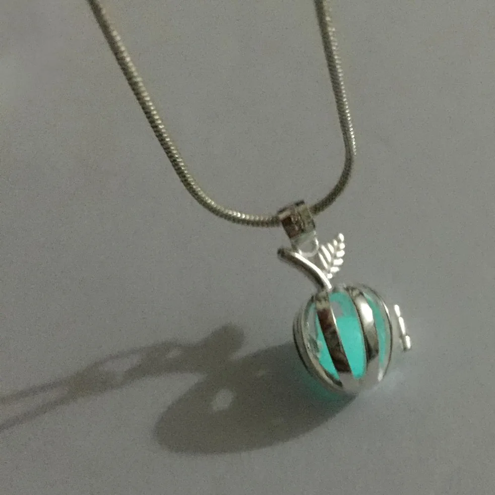 Dropship Apple shape Luminous Glowing Bead Pendant Necklace, Glowing