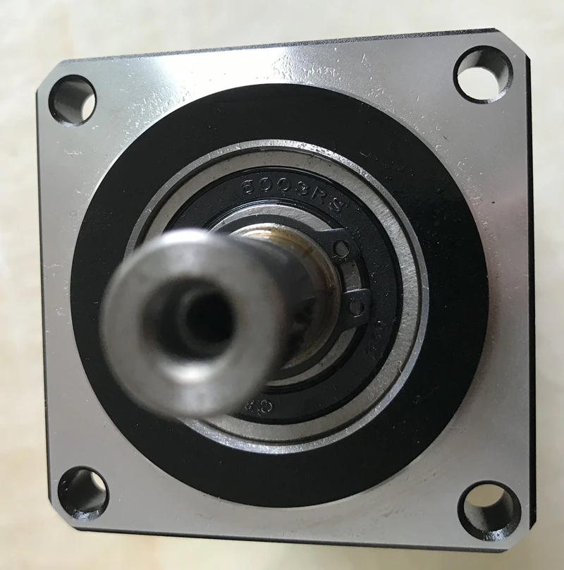 planetary gear reducer 12 arcmin 2 Stage ratio 15:1 to 100:1 for 80mm 750w AC servo motor input shaft 19mm planetary gear reducer 12 arcmin 2 Stage ratio 15:1 to 100:1 for 80mm 750w AC servo motor input shaft 19mm