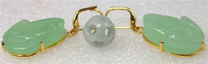 

3 colors! wholesale beautiful frog shape green Jade stud Earring 5.29