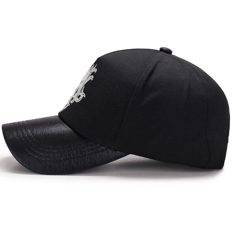 

2019 Spring and autumn fashion new baseball caps for men and women fashion bright along the visor outdoor sports golf cap