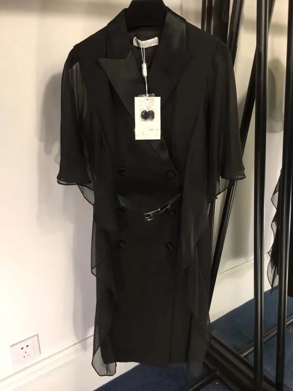 Летние платья 2019 темперамент для женщин clothintg Мода рюшами рукав торжественное платье элегантный классический белый черный