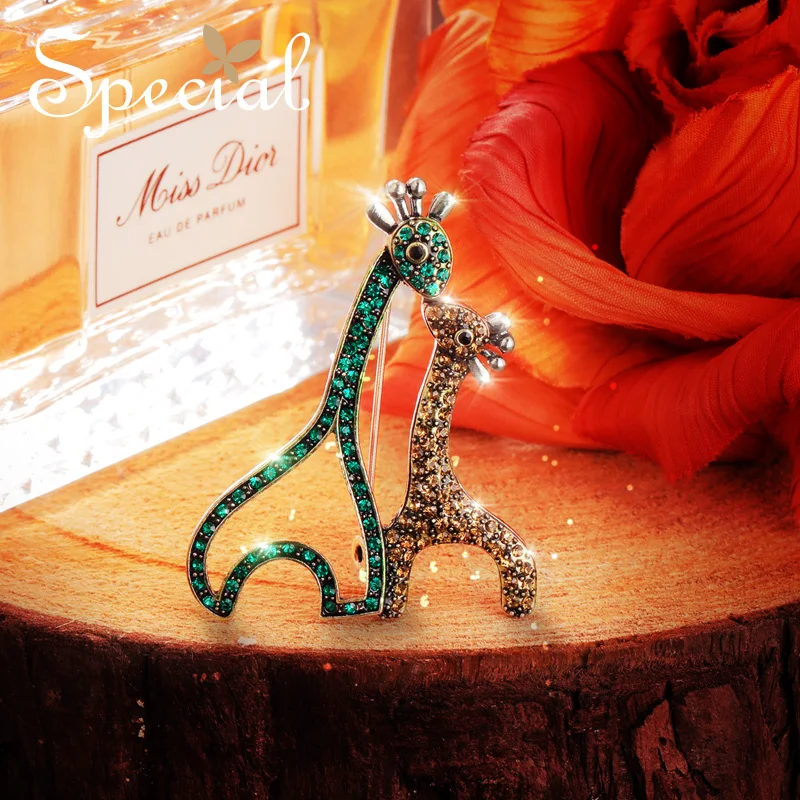 

The SPECIAL New Fashion fairy giraffe cbrooch sweater buckle silk scarf buckle brooches for women S1801B