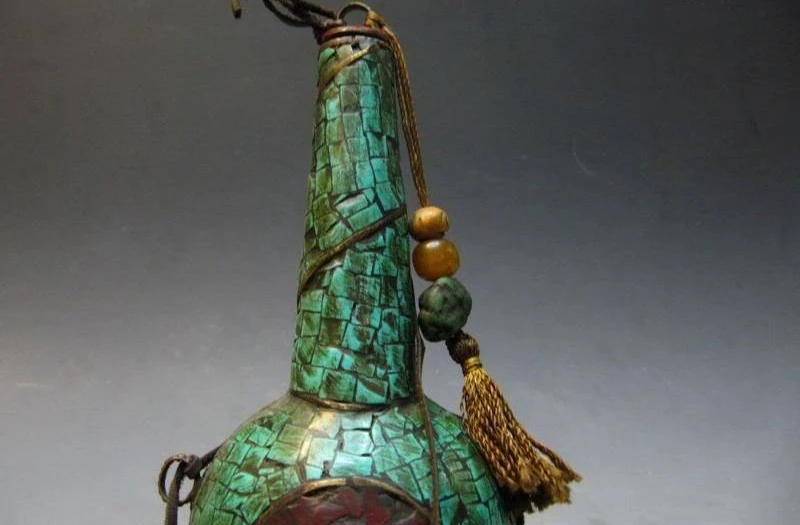 

8 Tibet Folk Bronze Copper handwork inlay turquoise Red Coral Snuff bottle Pot