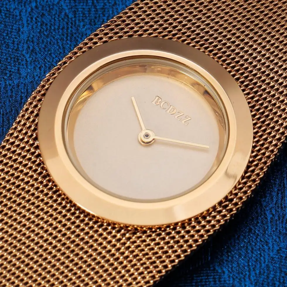 Новые модные брендовые женские часы с золотым стальным браслетом, кварцевые роскошные женские повседневные стильные дизайнерские часы с цепочкой, женские наручные часы