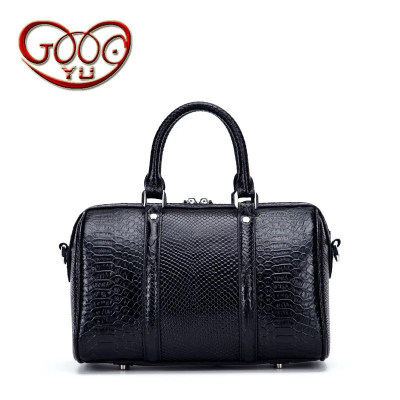 

Ladies new first layer leather crocodile pattern European and American fashion shoulder diagonal portable Boston leather handbag