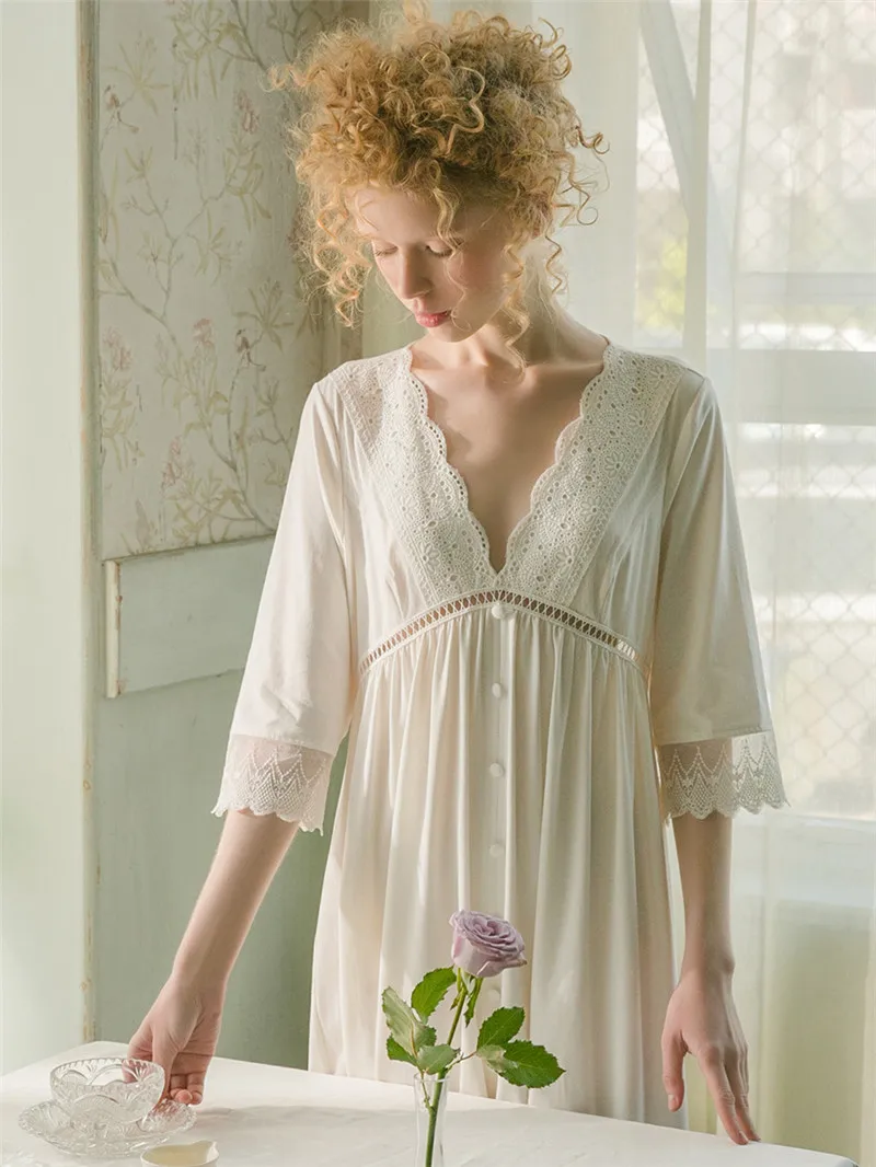 NIGHTDRESS (6)