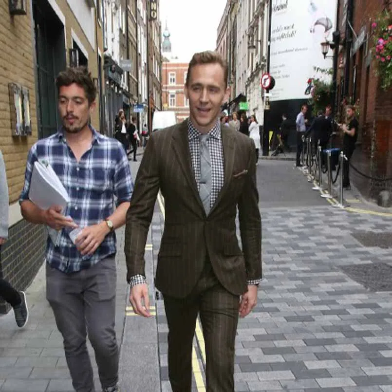 Single tom hiddleston The Truth