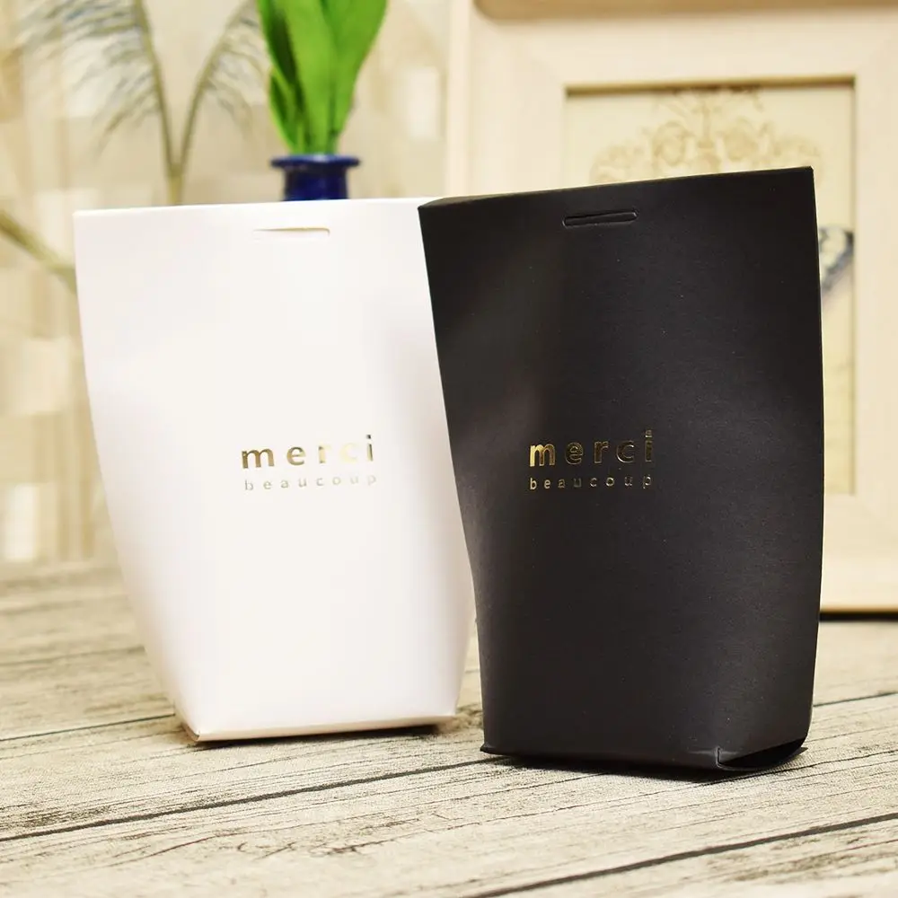 

1-5X Merci Beaucoup Elegant Party Paper Wedding Favour Gift Sweets Boxes Bags