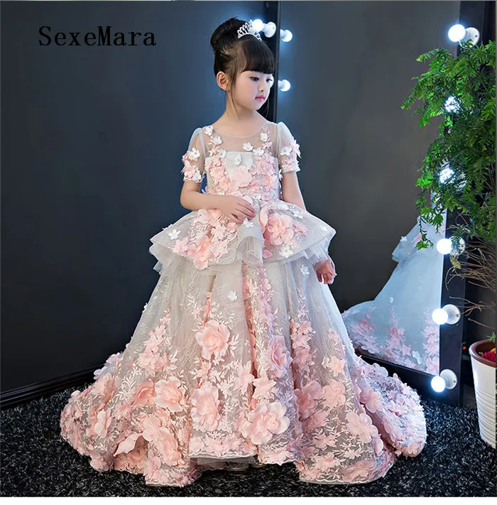

Pink Lace 3D Flowers Girls Dresses for Wedding Short Sleeve O Neck Ball Gown with Train Girls Birthday Dress Pageant Gown