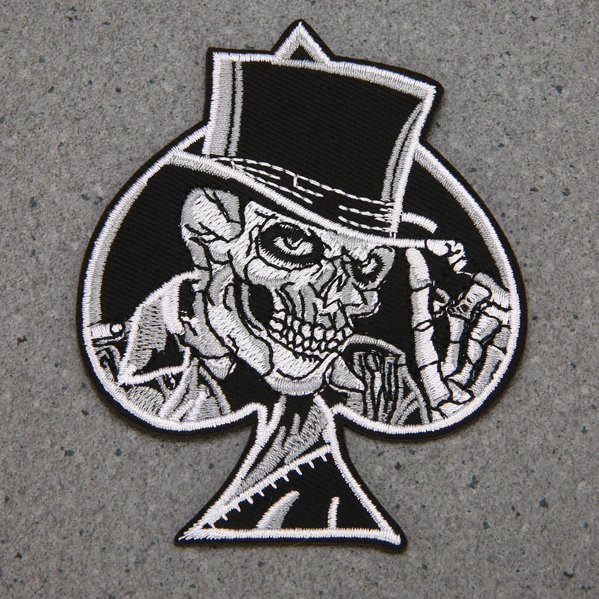 Stylish Heart Skull Patch Appliques Embroidered Sew On Iron On Patch Badge Fabric Cool Decoration for T-shirt Sweater 80*98mm