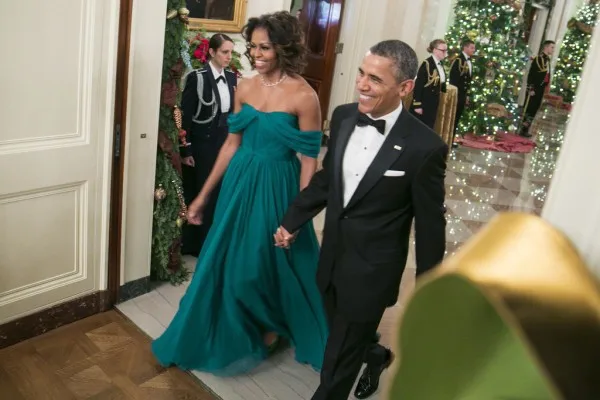 

MICHELLE OBAMA Green Chiffon Celebrity Evening Dresses A Line Pleated Red Carpet Off the Shoulder Unique Designs Full Length