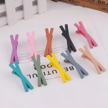 

DHL 2000pcs Bowknot Acrylic Cross Butterfly Barrettes Cute Girls Headwear Bow modeling Hair Clips Headwear