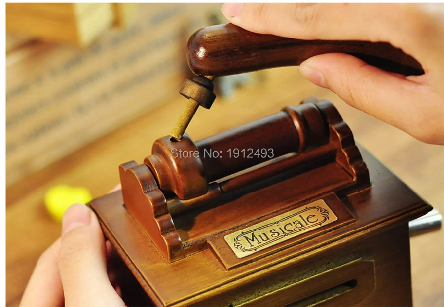 Wooden Phonograph DIY Hand-operated Type Music box (20).jpg