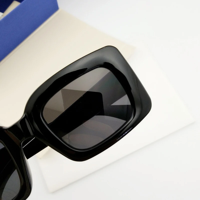 Square Sunglasses (28)