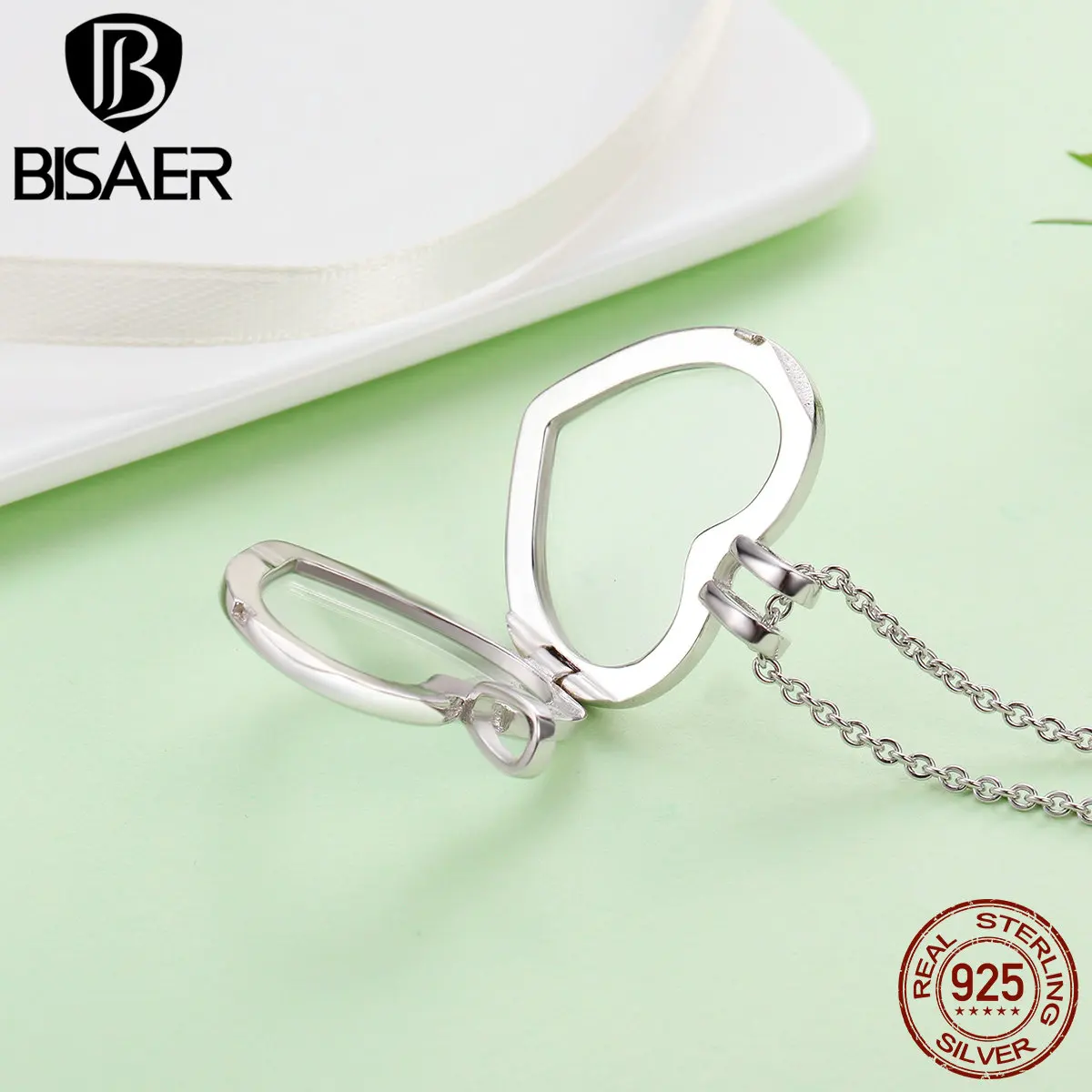 

2019 New 925 Sterling Silver Medium Petite Memories Long Chain Necklace Heart Floating Locket Necklace Sterling-Silver-Jewelry