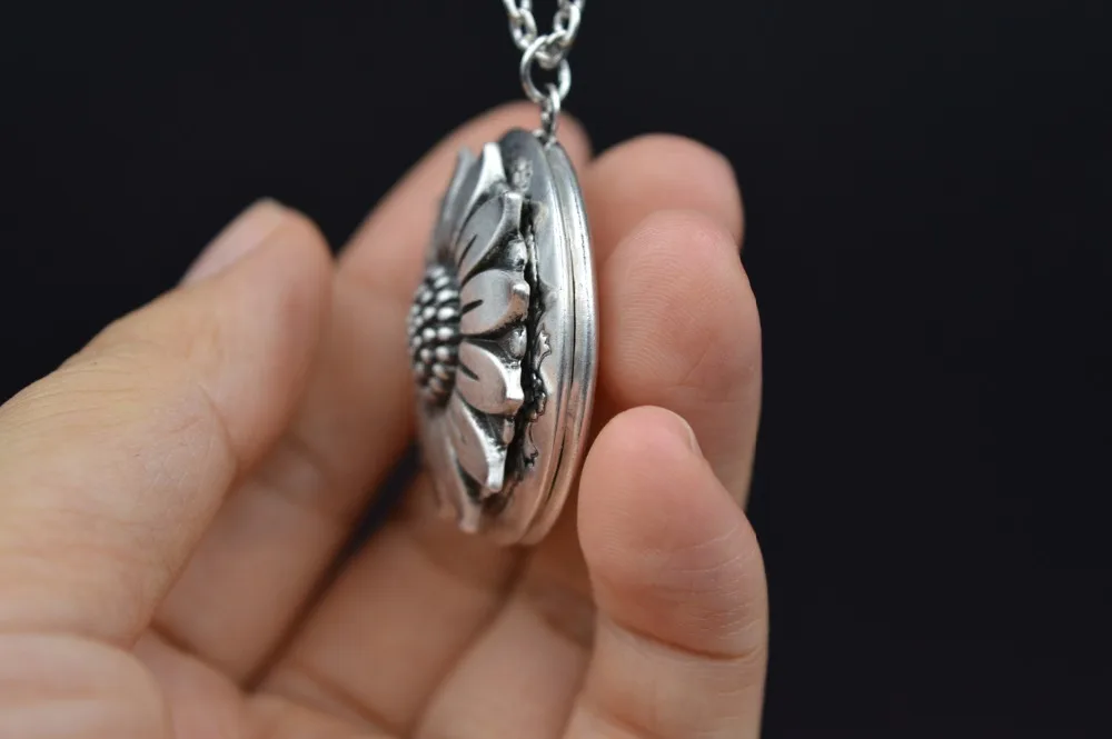 Silver-tone Zad Jewelry Filigree Diffuser Locket Pendant Necklace