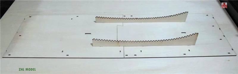 ZHL Le Requin1750 целые ребра модель корабль дерево