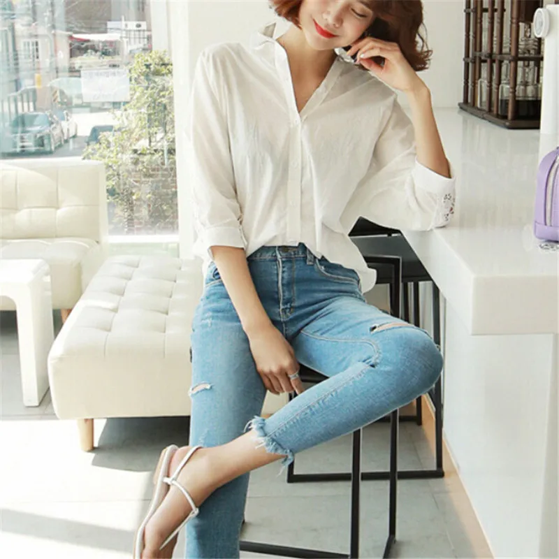 

New Women Casual Blouse White Hollow Fashion Long Sleeve Lace Flower Blouse 2019 Summer Ladies Baggy Solid Color Loose Top Shirt
