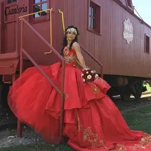 Роскошное красное бальное платье без бретелек Quinceanera с золотистой отделкой, с асимметричным нижним краем сладкий 15 Quinceanera платье на шнуровке платья для выпускного