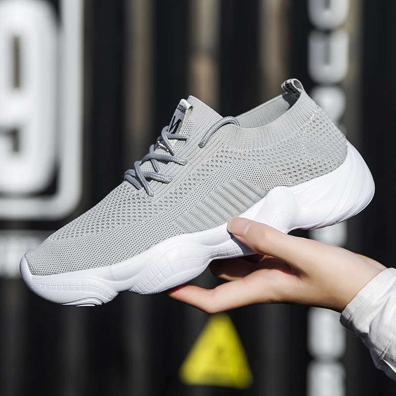 

2019 Men Running Shoes Zapatillas Deportivas Hombre Breathable Sport Shoes Zapatos De Mujer air 500 shoes