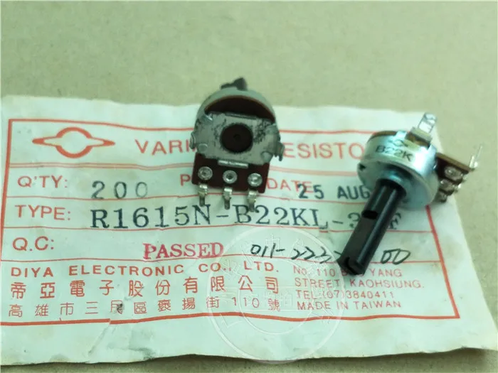 

Original new 100% import R1615N-B22KL-30F 161 TYPE vertical single potentiometer B22K B20K handle length 20MMF (SWITCH)