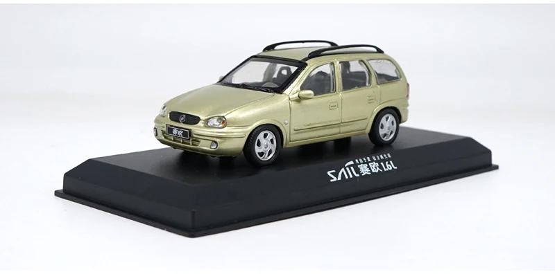 

1:43 Diecast Model for GM Sail SRV Gold Classic Vehicle Rare Alloy Toy Miniature Collection Gifts S-RV S RV