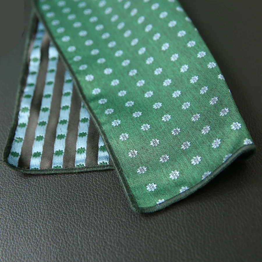 9526657005_780808300