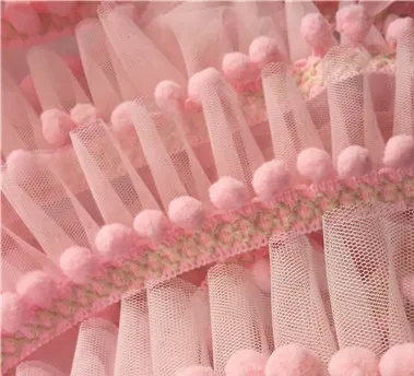 

DIY multicolored Princess Princess plush ball lace mesh, solid pleats, curtains, furs, bedclothes, lace accessories.