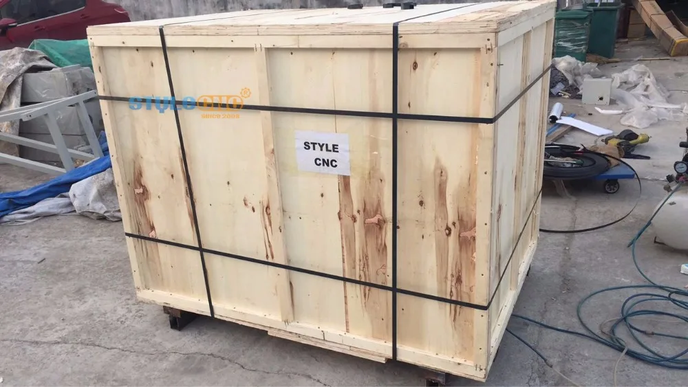 Acrylic laser cutting machine (7)