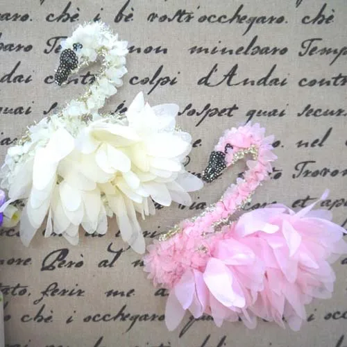 

1PC Cute Chiffon Swan Sequins Paillette Embroidered Sew On Patches Cartoon Cloth Applique Badge Fabric Apparel Sewing Crafts DIY