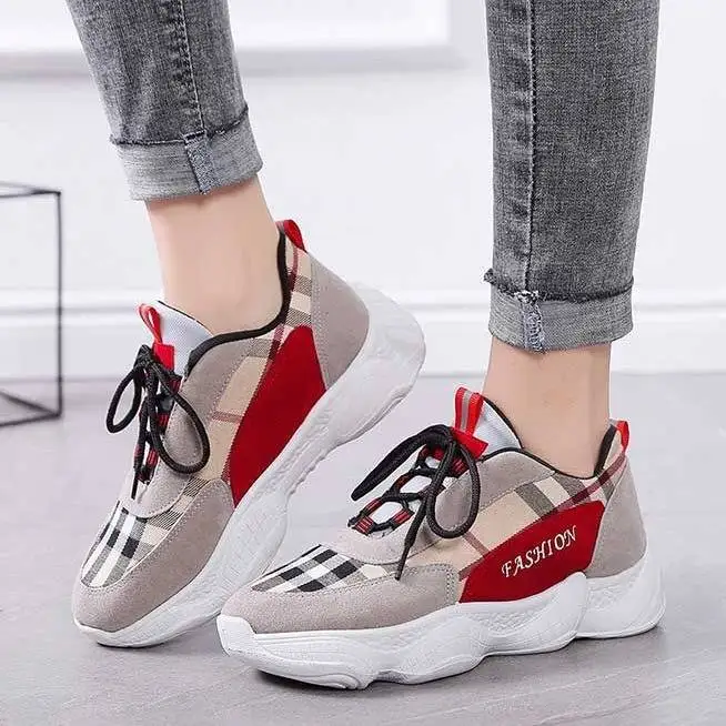 

New women's shoes spring and summer Korean fashion trend wild casual shoes