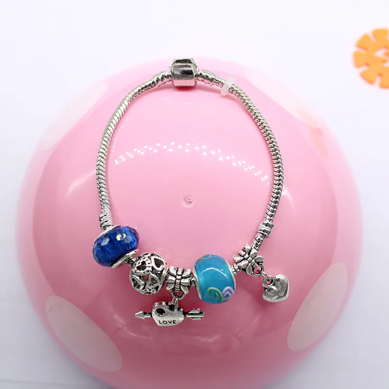 2016 new love blue crystal bracelet striker retro aesthetics is simple