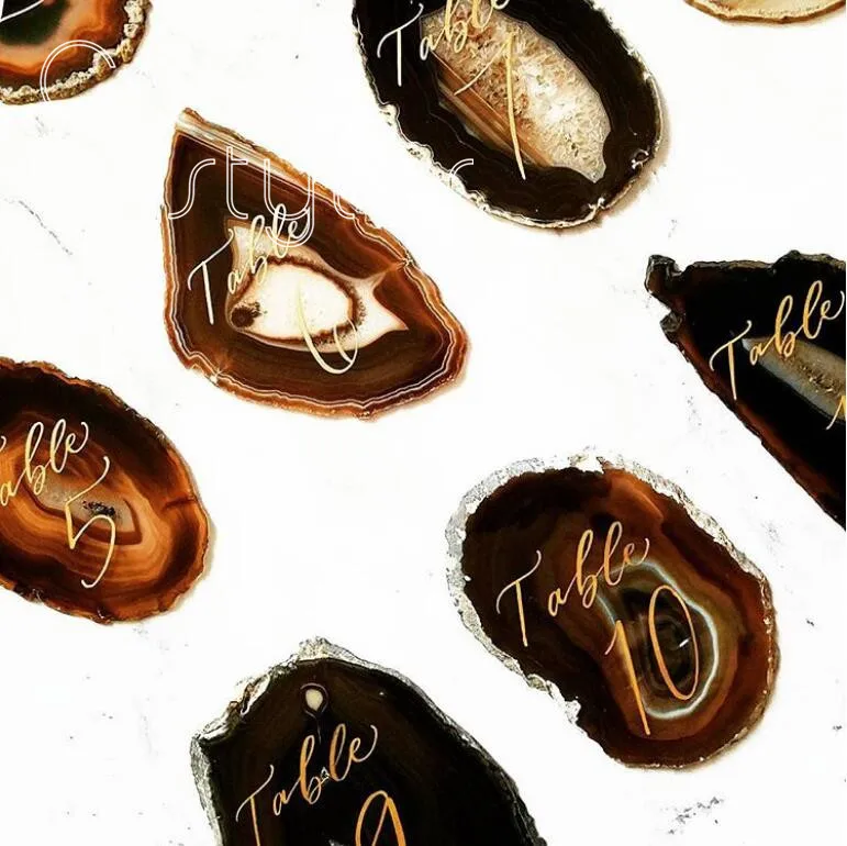 Cocostyles مخصصة الراقية غير النظامية العقيق الجدول بطاقة مع اليد الكتابة ل الخطاط أزياء الزفاف حزب الجدول بطاقة Cocostyles مخصصة الراقية غير النظامية العقيق الجدول بطاقة مع اليد الكتابة ل الخطاط أزياء الزفاف حزب الجدول بطاقة