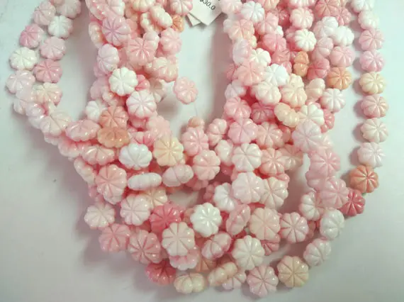 

8-12mm full strand Natural conch shell ,pink MOP Shell Flower Carved Beads White Mother of Pearl Carved Flower Beads