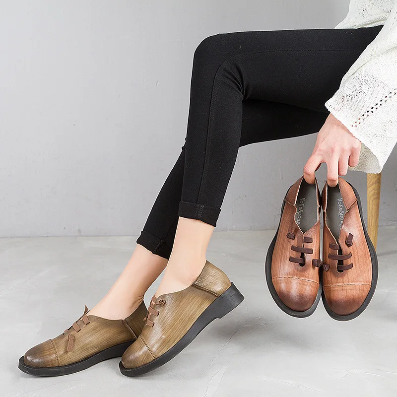 

2019 vintage handmade leather women's shoes with low heel pumps round head plain leather women's shoes