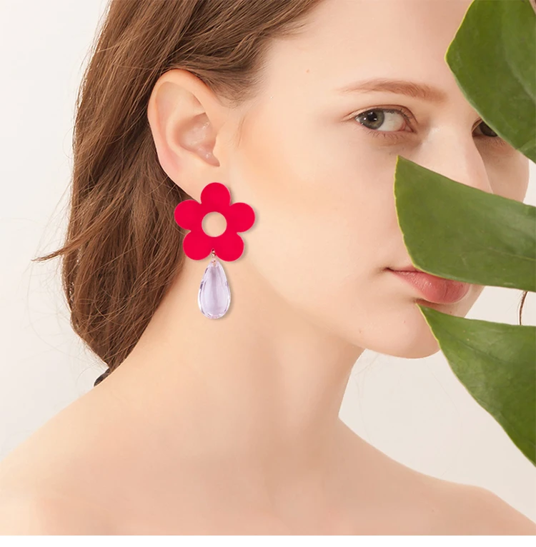 YUQINQIN Trendy Drop Earrings for Women 2018 Statement Acrylic Flower Dangling Earings Fashion Elegant Resin Summer Earring (2)